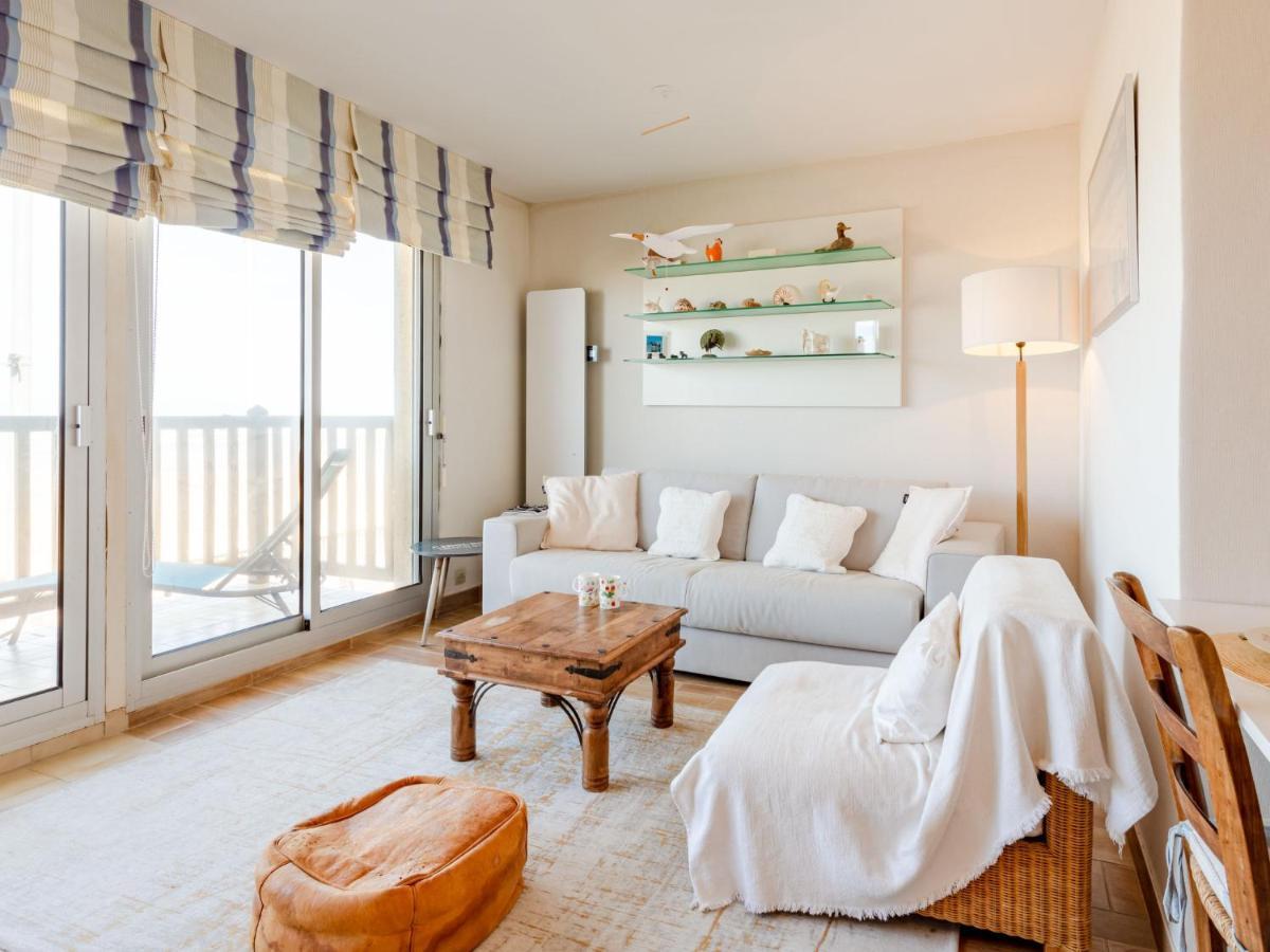 Apartment Les Terrasses Du Casino By Interhome Cabourg Exteriör bild